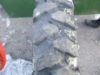 Opona ciężarowa używana 10.00-20 Mitas NB38 122708-0