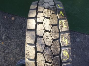 Opona ciężarowa używana 205-75R17.5 Bridgestone R-DRIVE 002 121249-0