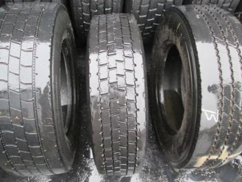 Opona ciężarowa używana 205 75R17.5 Michelin BIEŻNIKOWANA 21198-0