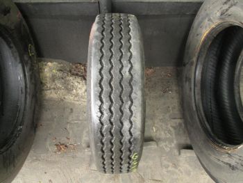 Opona ciężarowa używana 215-75R17.5 Dunlop BIEŻNIKOWANA 46299-0