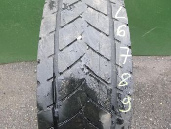 Opona ciężarowa używana 215-75R17.5 Goodyear KMAX D 126789-0