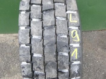 Opona ciężarowa używana 215-75R17.5 Michelin BIEŻNIKOWANA 120091-0