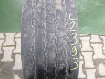 Opona ciężarowa używana 215-75R17.5 Pirelli R02 STEER 122393-0