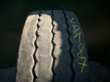 Opona ciężarowa używana 215-75R17.5 Pirelli ST01 128187-0