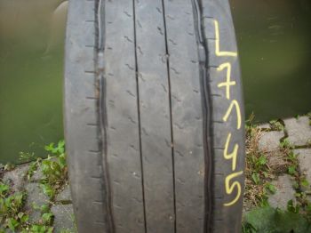 Opona ciężarowa używana 235-75R17.5 Dunlop SP252 127145-0