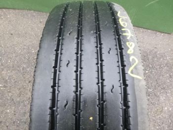 Opona ciężarowa używana 235-75R17.5 Falken RI-128 126782-0