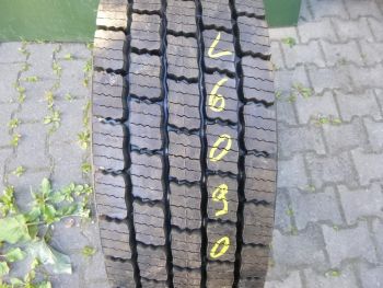 Opona ciężarowa używana 245-70R17.5 Bridgestone BIEŻNIKOWANA 126090-0