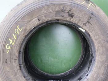 Opona ciężarowa używana 245-70R17.5 Goodyear KMAX T 116175-0