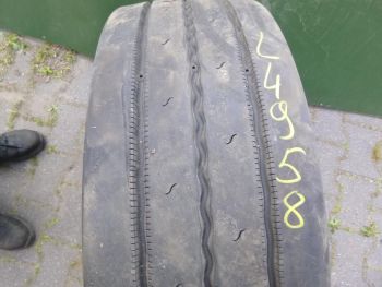 Opona ciężarowa używana 245-70R17.5 Michelin X-LINE T 124958-0