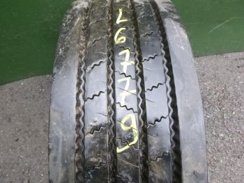 Opona ciężarowa używana 245-70R17.5 Uniroyal FH40 126779-0