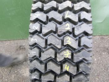 Opona ciężarowa używana 265-70R19.5 Bridgestone BIEŻNIKOWANA 122374-0