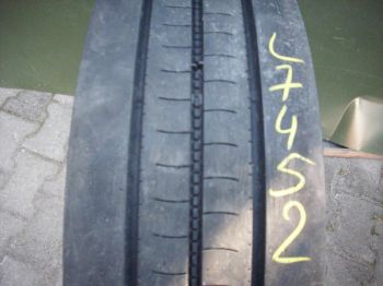 Opona ciężarowa używana 265-70R19.5 Bridgestone R-STEER 002 127452-0