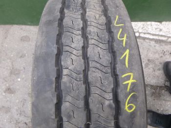 Opona ciężarowa używana 265-70R19.5 Goodyear KMAX T 124176-0