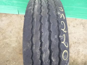 Opona ciężarowa używana 265-70R19.5 Pirelli ST01 111220-0