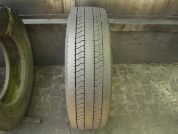 Opona ciężarowa używana 275-70R22.5 Goodyear BIEŻNIKOWANA 35868-0