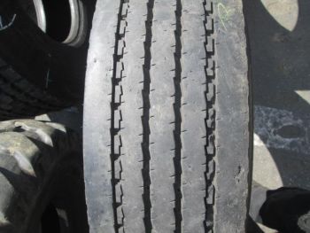 Opona ciężarowa używana 275-70R22.5 Michelin BIEŻNIKOWANA 18027-0