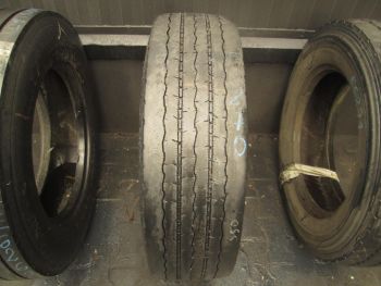 Opona ciężarowa używana 275-70R22.5 Michelin BIEŻNIKOWANA 36270-0