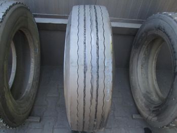 Opona ciężarowa używana 275-70R22.5 Michelin BIEŻNIKOWANA 36870-0