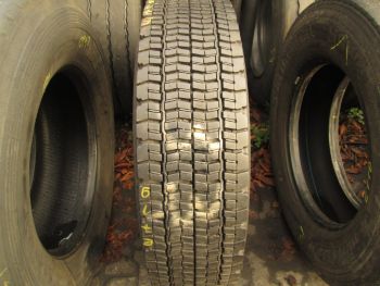 Opona ciężarowa używana 275-70R22.5 Pirelli BIEŻNIKOWANA 30719-0