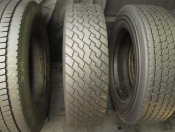 Opona ciężarowa używana 275 70R22.5 Dunlop BIEŻNIKOWANA 27429-0