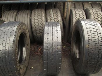 Opona ciężarowa używana 275 70R22.5 Dunlop BIEŻNIKOWANA 31390-0