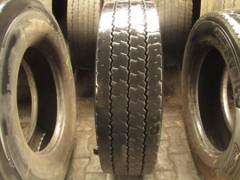 Opona ciężarowa używana 275 70R22.5 Pirelli BIEŻNIKOWANA 40861-0