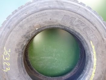 Opona ciężarowa używana 285-70R19.5 Bridgestone BIEŻNIKOWANA 116323-0