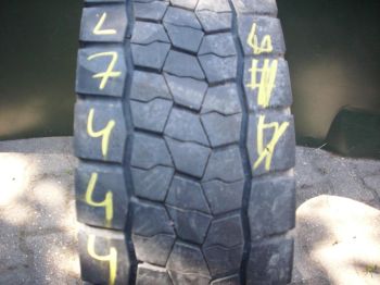 Opona ciężarowa używana 285-70R19.5 Bridgestone R-DRIVE 002 127444-0