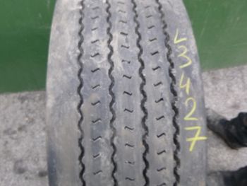 Opona ciężarowa używana 295-60R22.5 Goodyear BIEŻNIKOWANA 123427-0
