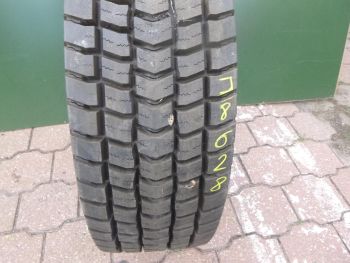 Opona ciężarowa używana 295-60R22.5 Michelin BIEŻNIKOWANA 118628-0