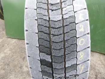 Opona ciężarowa używana 295-60R22.5 Michelin BIEŻNIKOWANA 122084-0