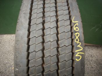 Opona ciężarowa używana 295-60R22.5 Pirelli BIEŻNIKOWANA 126835-0