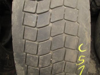 Opona ciężarowa używana 295-80R22.5 Goodyear BIEŻNIKOWANA 25191-0
