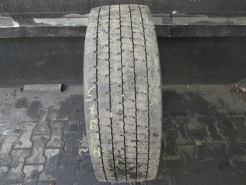 Opona ciężarowa używana 295 60R22.5 Goodyear BIEŻNIKOWANA 53975-0