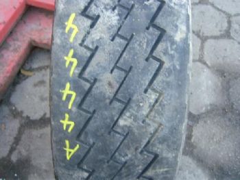 Opona ciężarowa używana 295 80R22.5 Continental BIEŻNIKOWANA 14443-0