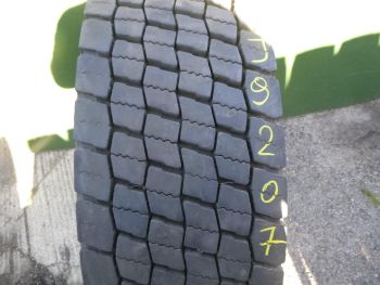 Opona ciężarowa używana 315-70R22.5 Bridgestone BIEŻNIKOWANA 119207-0