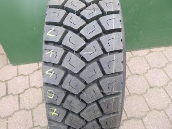 Opona ciężarowa używana 315-70R22.5 Continental BIEŻNIKOWANA 121497-0