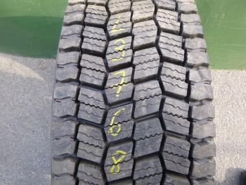Opona ciężarowa używana 315-70R22.5 Continental MICHELIN XW4S 123768-0