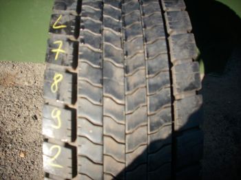 Opona ciężarowa używana 315-70R22.5 Goodyear EQMAX D 127892-0
