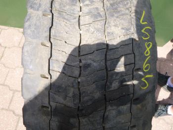 Opona ciężarowa używana 315-70R22.5 Michelin X-MULTI D REMIX 125865-0