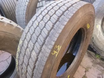Opona ciężarowa używana 315-70R22.5 Pirelli FW01 63696-0