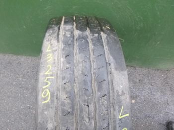 Opona ciężarowa używana 315-70R22.5 Uniroyal FH40 123259-0