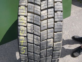 Opona ciężarowa używana 315-80R22.5 Bridgestone BIEŻNIKOWANA 119075-0