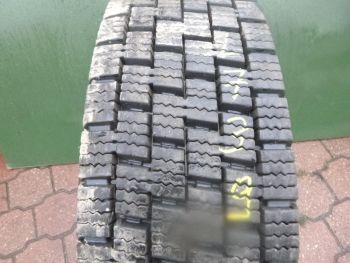 Opona ciężarowa używana 315-80R22.5 Bridgestone BIEŻNIKOWANA 120739-0