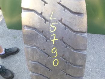 Opona ciężarowa używana 315-80R22.5 Continental BIEŻNIKOWANA 125790-0