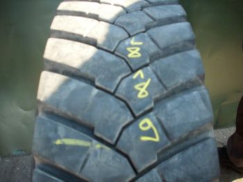 Opona ciężarowa używana 315-80R22.5 Hankook BRIDGESTONE M-DRIVE 001 128189-0