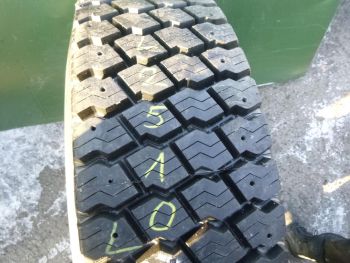 Opona ciężarowa używana 315-80R22.5 Michelin BIEŻNIKOWANA 122510-0