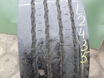 Opona ciężarowa używana 315-80R22.5 Pirelli FR01 122435-0