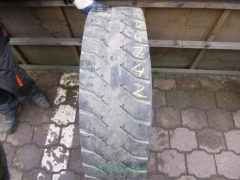 Opona ciężarowa używana 315 80R22.5 Bridgestone BIEŻNIKOWANA 86742-0