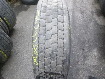 Opona ciężarowa używana 315 80R22.5 Michelin BIEŻNIKOWANA 85388-0